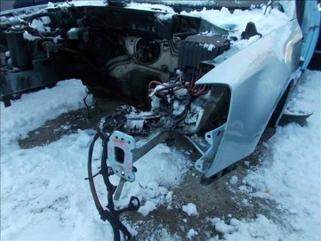 bontott VW PASSAT B6 Bal első Ütközéscsillapító