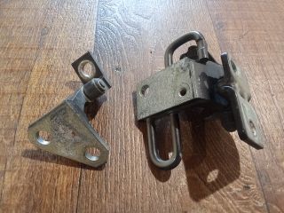 bontott VW PASSAT B6 Bal első Zsanér