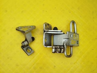 bontott VW PASSAT B6 Bal első Zsanér