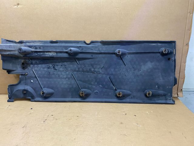 bontott VW PASSAT B6 Bal Fenéklemez