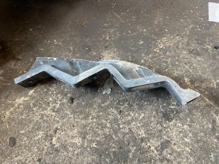 bontott VW PASSAT B6 Bal Fényszóró Tartó