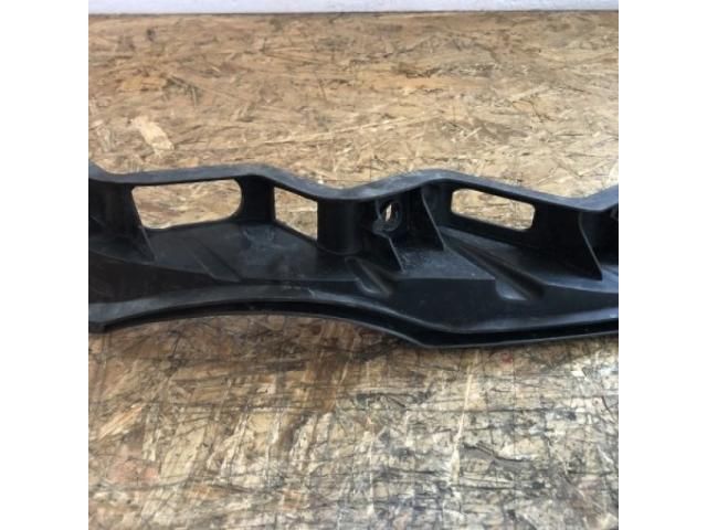 bontott VW PASSAT B6 Bal Fényszóró Tartó