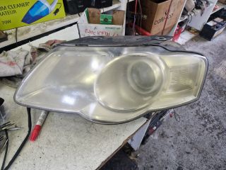 bontott VW PASSAT B6 Bal Fényszóró