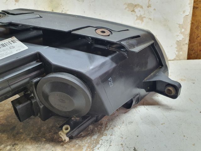 bontott VW PASSAT B6 Bal Fényszóró