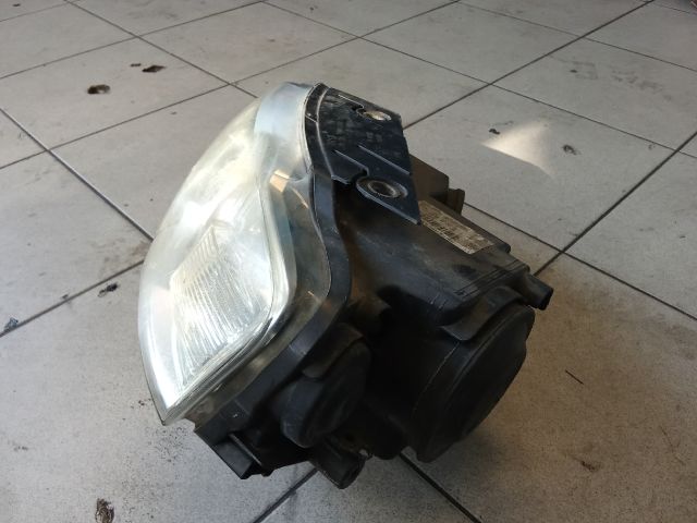 bontott VW PASSAT B6 Bal Fényszóró