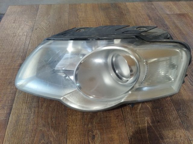 bontott VW PASSAT B6 Bal Fényszóró