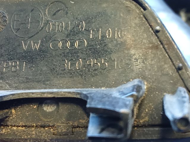 bontott VW PASSAT B6 Bal Fényszórómosó Fedél