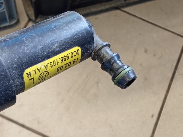 bontott VW PASSAT B6 Bal Fényszórómosó Fúvóka