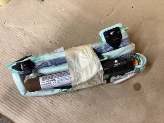 bontott VW PASSAT B6 Bal Függönylégzsák és Oldallégzsák