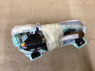 bontott VW PASSAT B6 Bal Függönylégzsák és Oldallégzsák