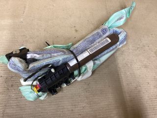 bontott VW PASSAT B6 Bal Függönylégzsák és Oldallégzsák