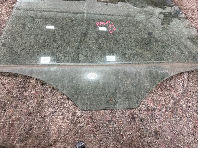 bontott VW PASSAT B6 Bal hátsó Ablak