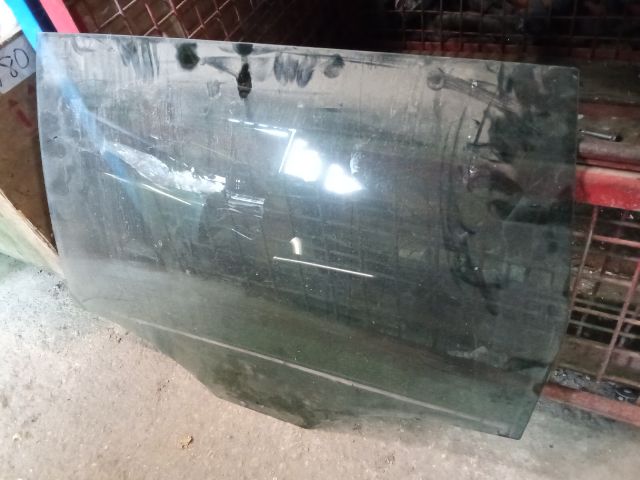 bontott VW PASSAT B6 Bal hátsó Ablak