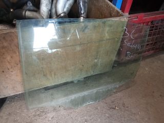 bontott VW PASSAT B6 Bal hátsó Ablak