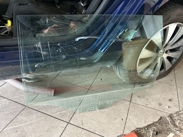 bontott VW PASSAT B6 Bal hátsó Ablak