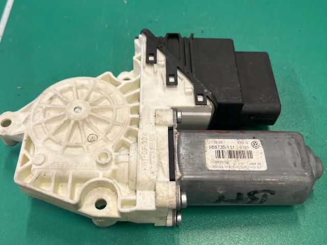 bontott VW PASSAT B6 Bal hátsó Ablakemelő Motor