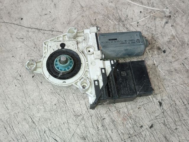 bontott VW PASSAT B6 Bal hátsó Ablakemelő Motor
