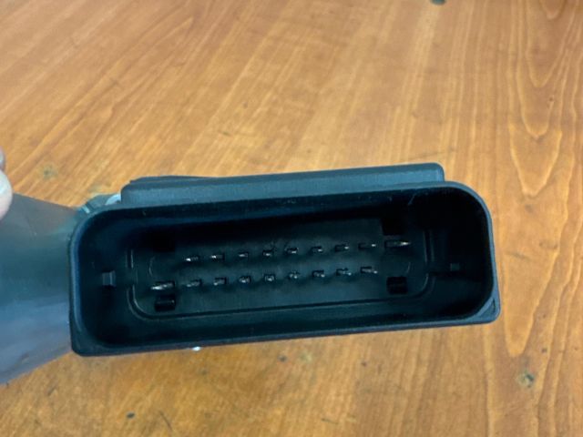 bontott VW PASSAT B6 Bal hátsó Ablakemelő Motor