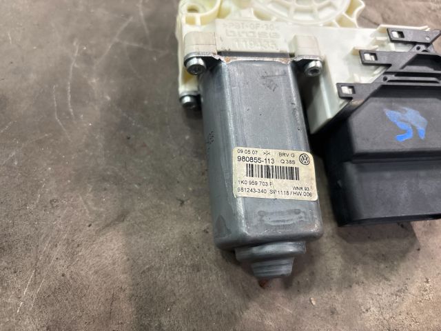 bontott VW PASSAT B6 Bal hátsó Ablakemelő Motor