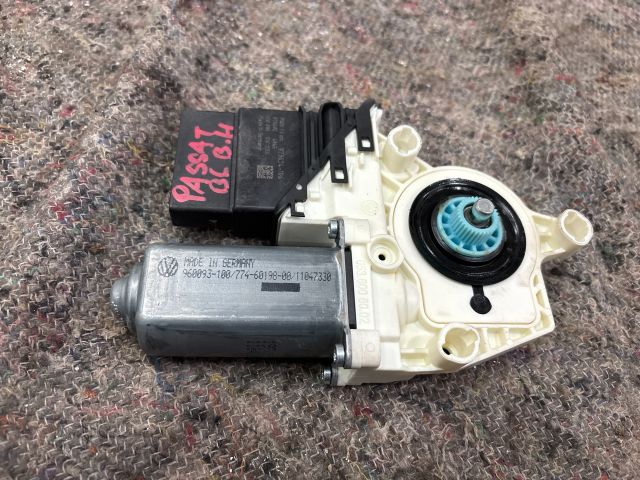 bontott VW PASSAT B6 Bal hátsó Ablakemelő Motor