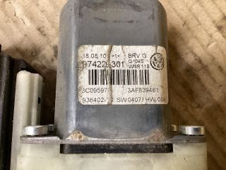 bontott VW PASSAT B6 Bal hátsó Ablakemelő Motor