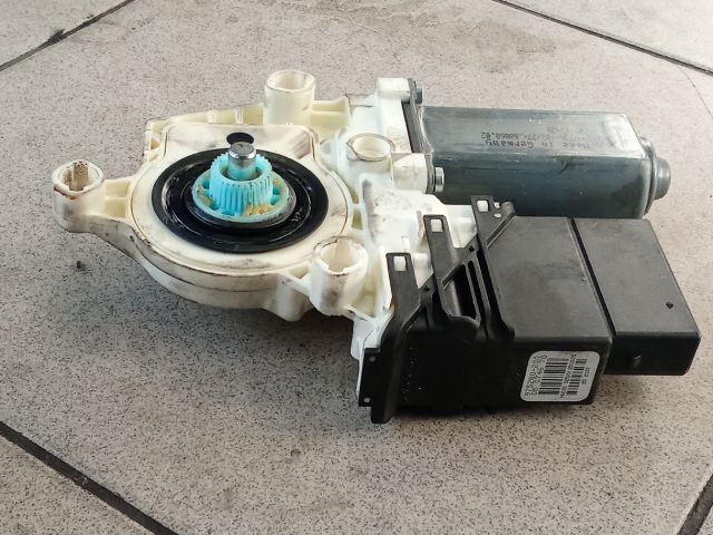 bontott VW PASSAT B6 Bal hátsó Ablakemelő Motor