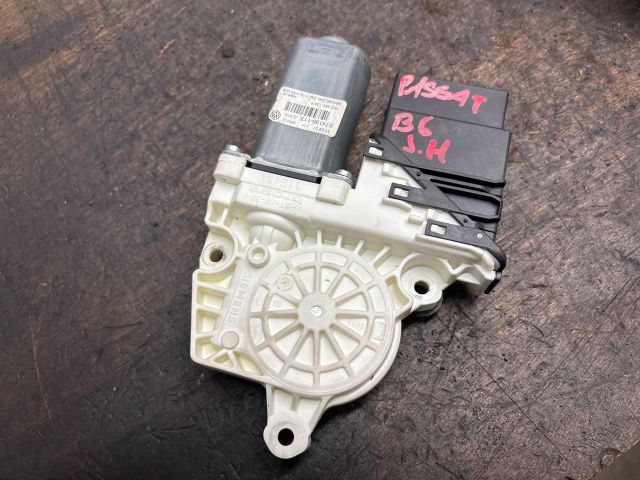 bontott VW PASSAT B6 Bal hátsó Ablakemelő Motor