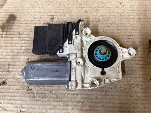 bontott VW PASSAT B6 Bal hátsó Ablakemelő Motor
