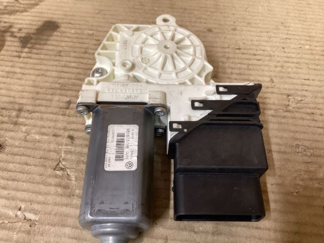 bontott VW PASSAT B6 Bal hátsó Ablakemelő Motor