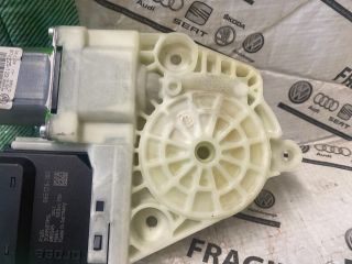 bontott VW PASSAT B6 Bal hátsó Ablakemelő Motor