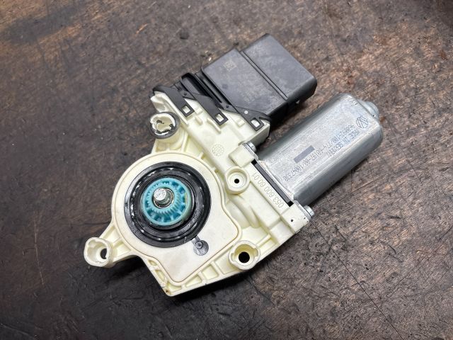 bontott VW PASSAT B6 Bal hátsó Ablakemelő Motor