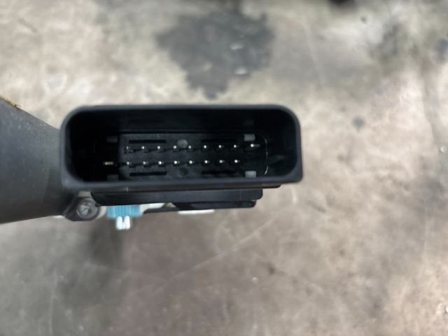 bontott VW PASSAT B6 Bal hátsó Ablakemelő Motor