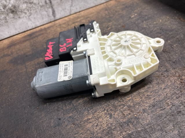 bontott VW PASSAT B6 Bal hátsó Ablakemelő Motor