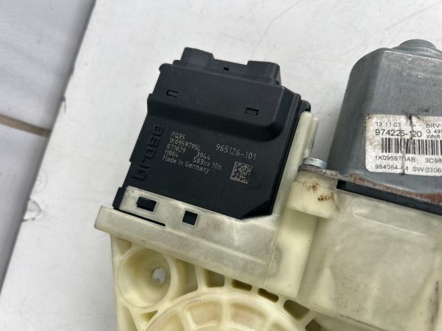 bontott VW PASSAT B6 Bal hátsó Ablakemelő Motor