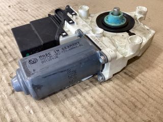 bontott VW PASSAT B6 Bal hátsó Ablakemelő Motor