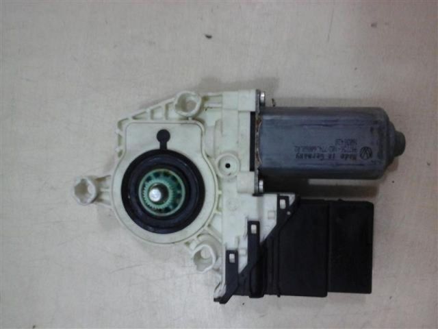 bontott VW PASSAT B6 Bal hátsó Ablakemelő Motor