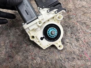 bontott VW PASSAT B6 Bal hátsó Ablakemelő Motor
