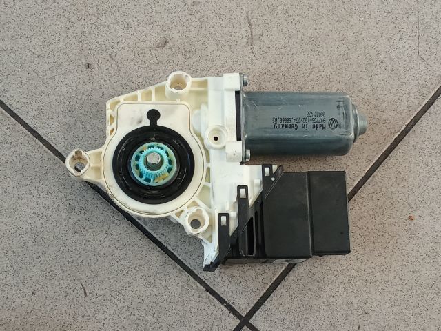 bontott VW PASSAT B6 Bal hátsó Ablakemelő Motor