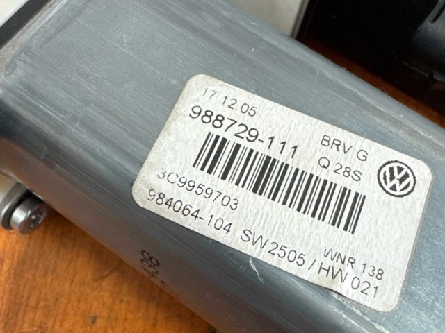 bontott VW PASSAT B6 Bal hátsó Ablakemelő Motor