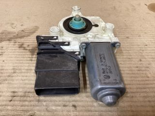 bontott VW PASSAT B6 Bal hátsó Ablakemelő Motor