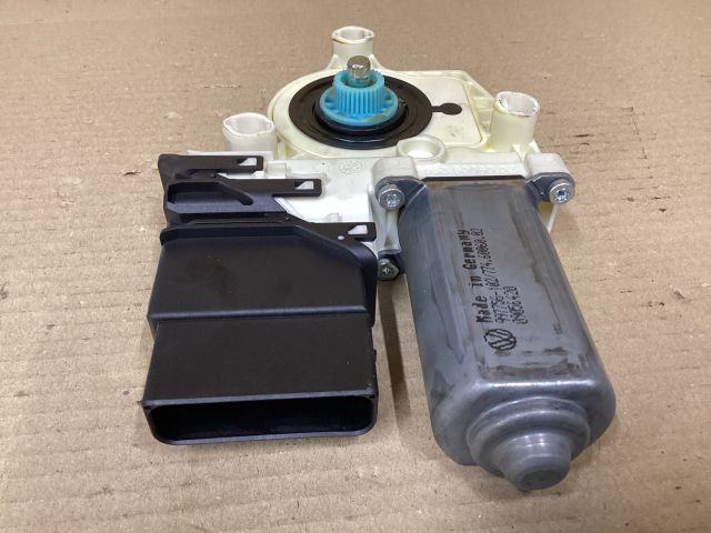 bontott VW PASSAT B6 Bal hátsó Ablakemelő Motor