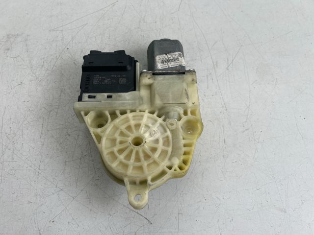 bontott VW PASSAT B6 Bal hátsó Ablakemelő Motor