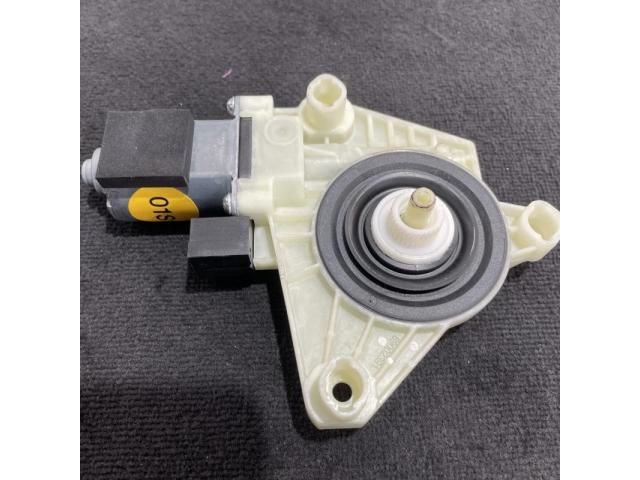 bontott VW PASSAT B6 Bal hátsó Ablakemelő Motor