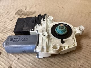 bontott VW PASSAT B6 Bal hátsó Ablakemelő Motor