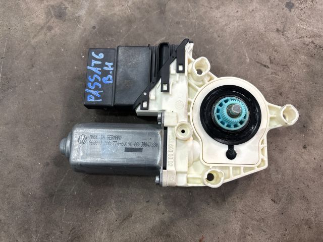 bontott VW PASSAT B6 Bal hátsó Ablakemelő Motor