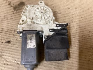 bontott VW PASSAT B6 Bal hátsó Ablakemelő Motor