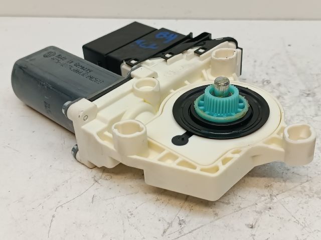bontott VW PASSAT B6 Bal hátsó Ablakemelő Motor