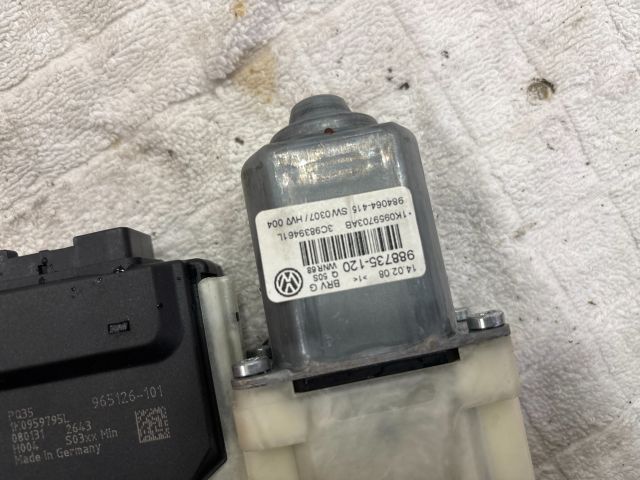 bontott VW PASSAT B6 Bal hátsó Ablakemelő Motor