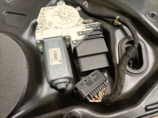 bontott VW PASSAT B6 Bal hátsó Ablakemelő Szerkezet (Elektromos)