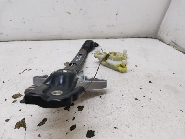 bontott VW PASSAT B6 Bal hátsó Ablakemelő Szerkezet (Elektromos)